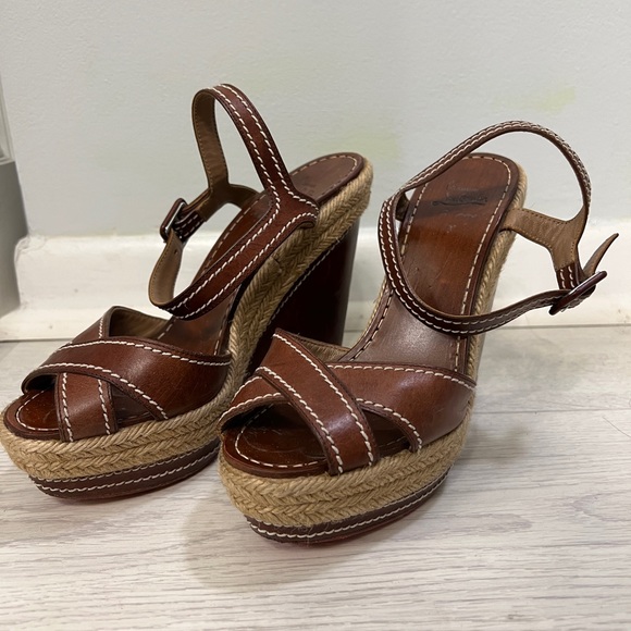 Christian Louboutin Almeria Wedges - Picture 3 of 8